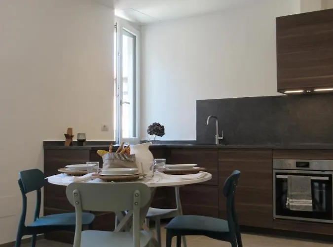 Make A Wish - Near The Center With Private Parking Apartment Como