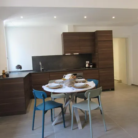 Make A Wish - Near The Center With Private Parking Apartment Como