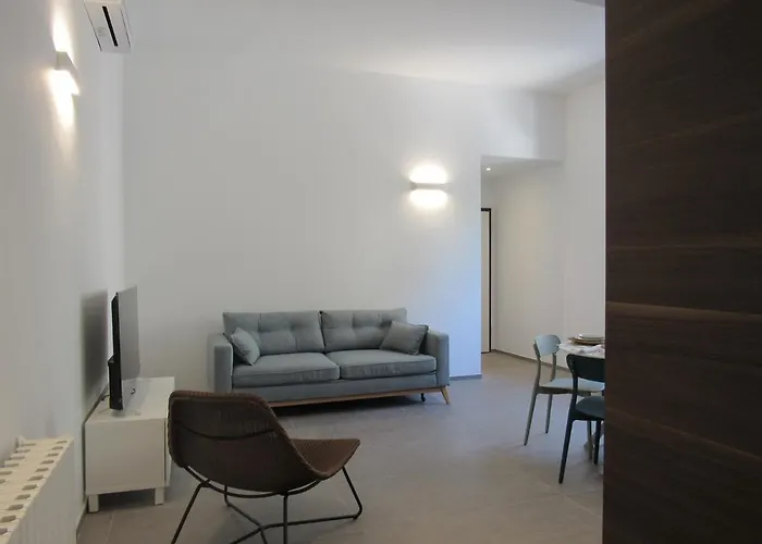 Make A Wish - Near The Center With Private Parking Como